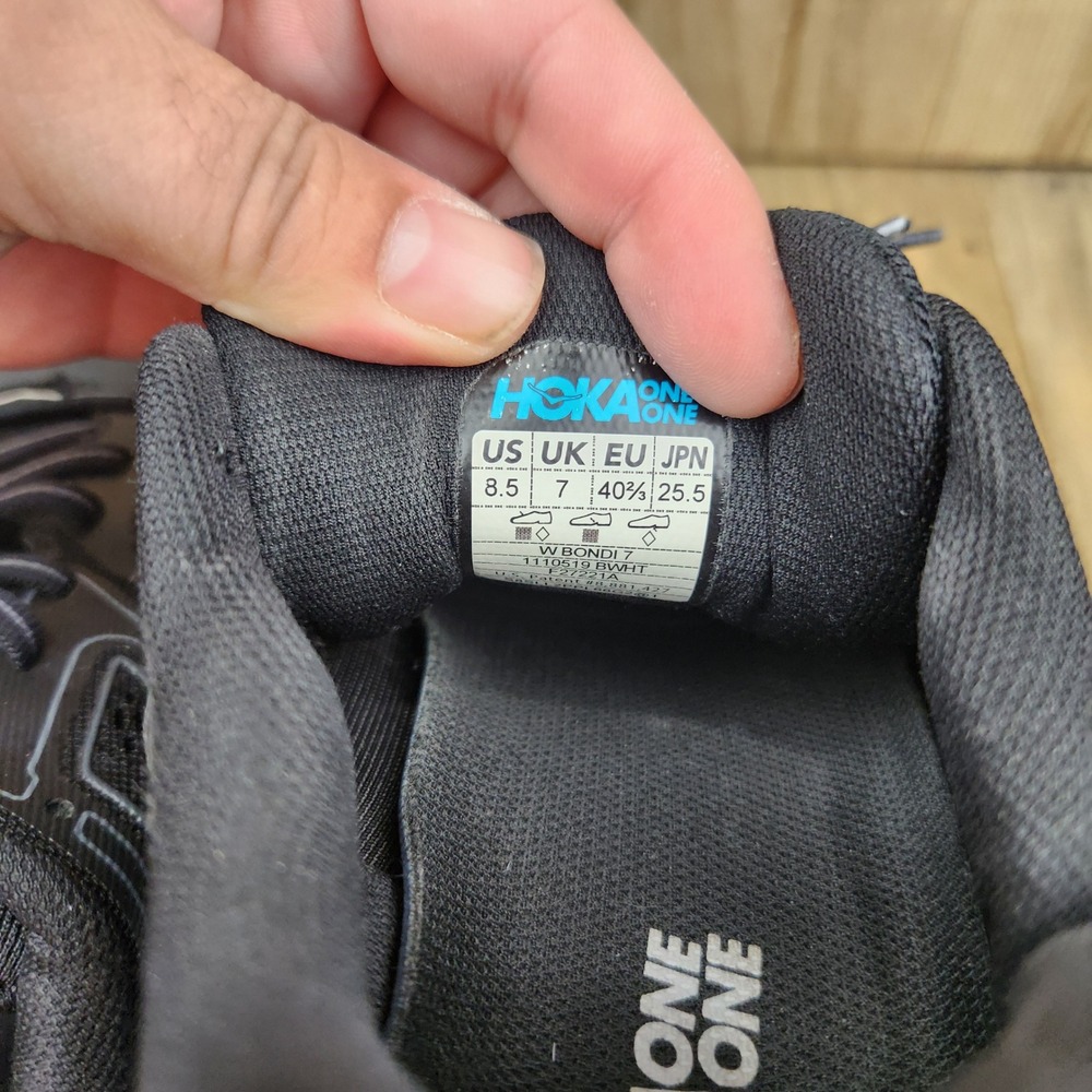 Hoka One One Bondi 7 Running Shoes Womens size 8.5 Black White 1110519 BWHT - Picture 10 of 10